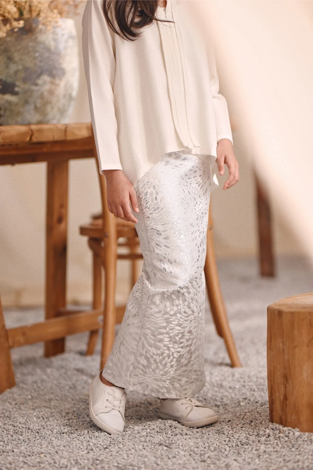 The Bayu Kebaya Top - White